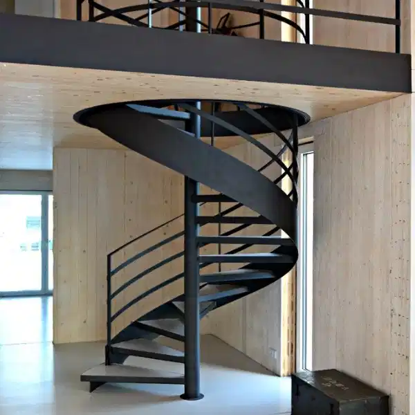 escalera caracol de metal - escaleras de herreria - escaleras metalicas - fabricacion e instalacion de escaleras - ciudad guatemala