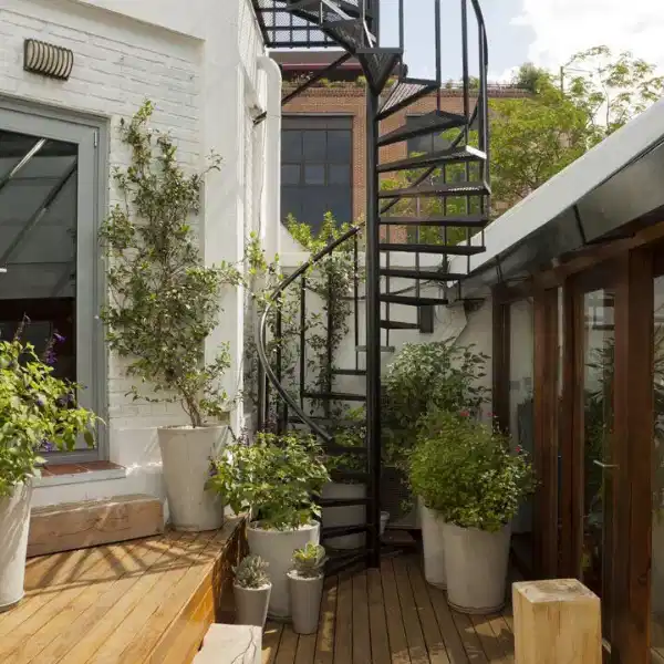 escalera caracol de metal - escaleras de herreria - escaleras metalicas - fabricacion e instalacion de escaleras - ciudad guatemala