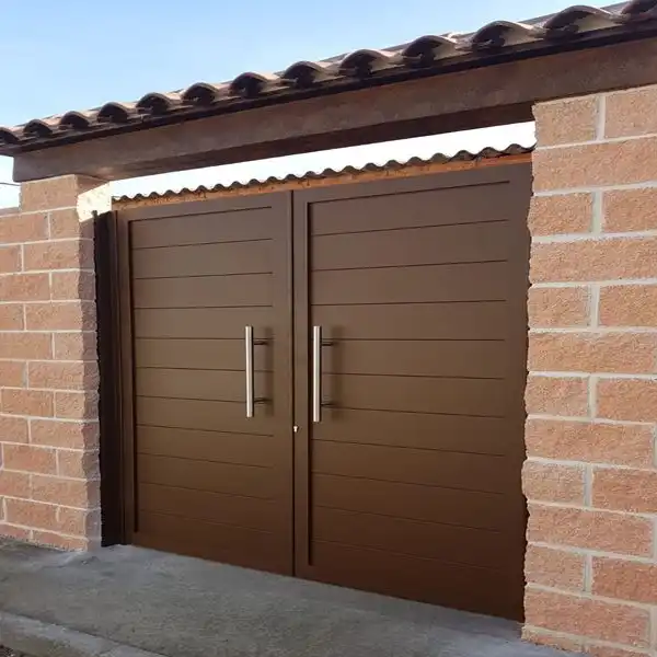 Portón de 2 hojas para exterior